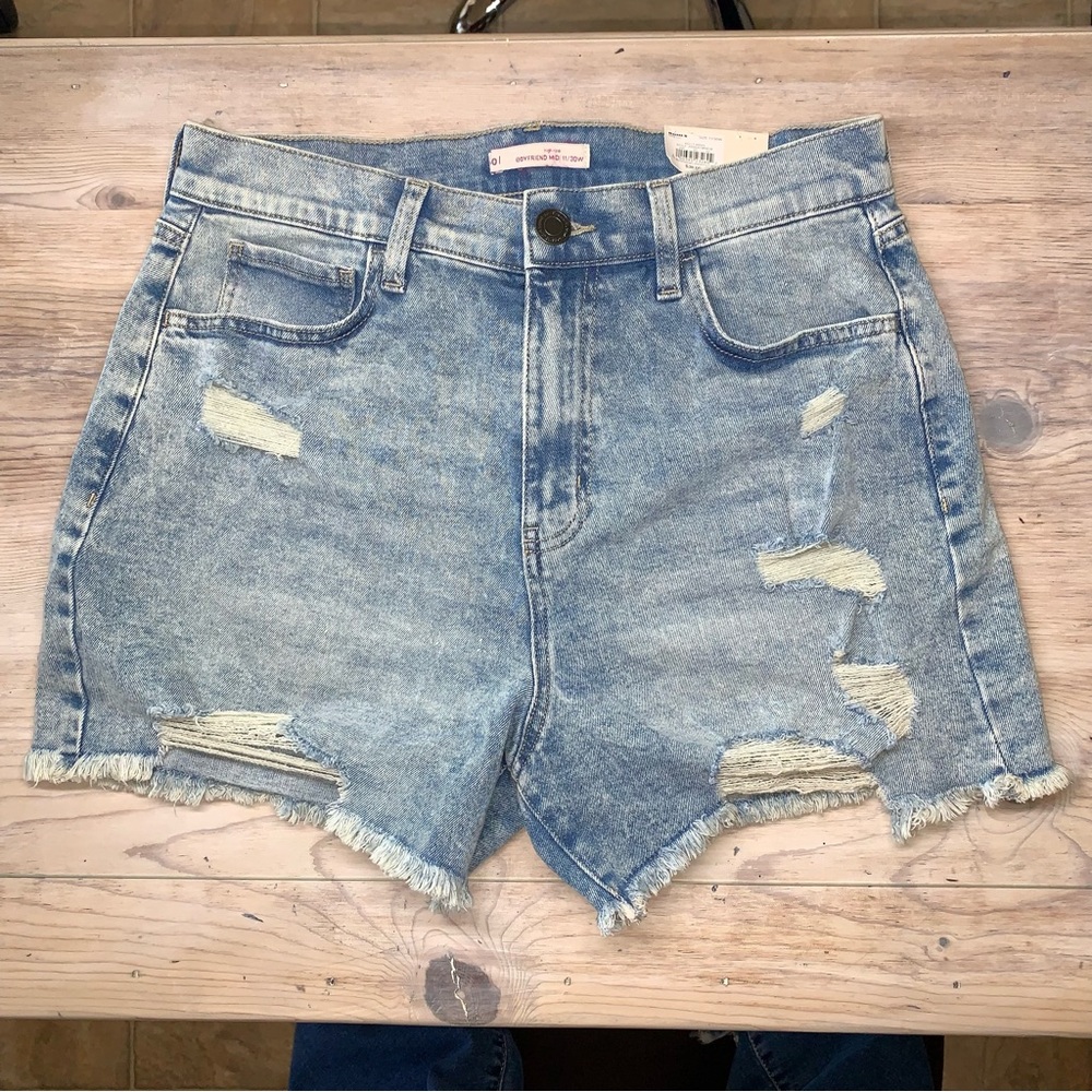 NWT SO Distressed High Rise Boyfriend MIDI Shorts